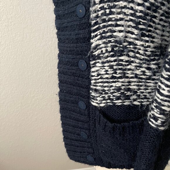 Gap Knitted Fairisle Long Cardigan in White and Indigo/Navy, Size Small - Picture 12 of 12